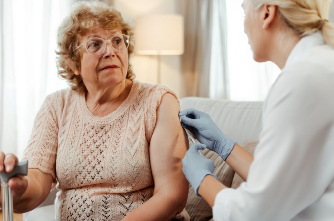 Vaccino antinfluenzale è record di somministrazioni in Lombardia
