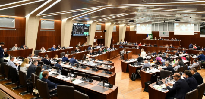 Approvata la mozione al Pirellone per uscire dall’Oms