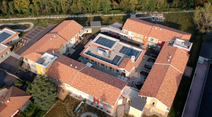 Il “paese ritrovato” compie 7 anni: a Monza il villaggio dedicato alla cura di persone con Alzheimer e demenza