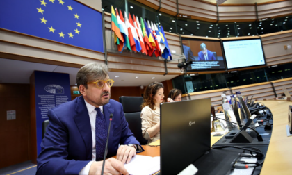 Difesa automotive, l'ultimatum dell'assessore lombardo Guidesi per i regolamenti UE