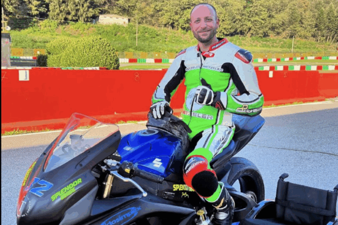 Anche dopo l’incidente Christian continua ad andare in moto: “Sogno un campionato per disabili”