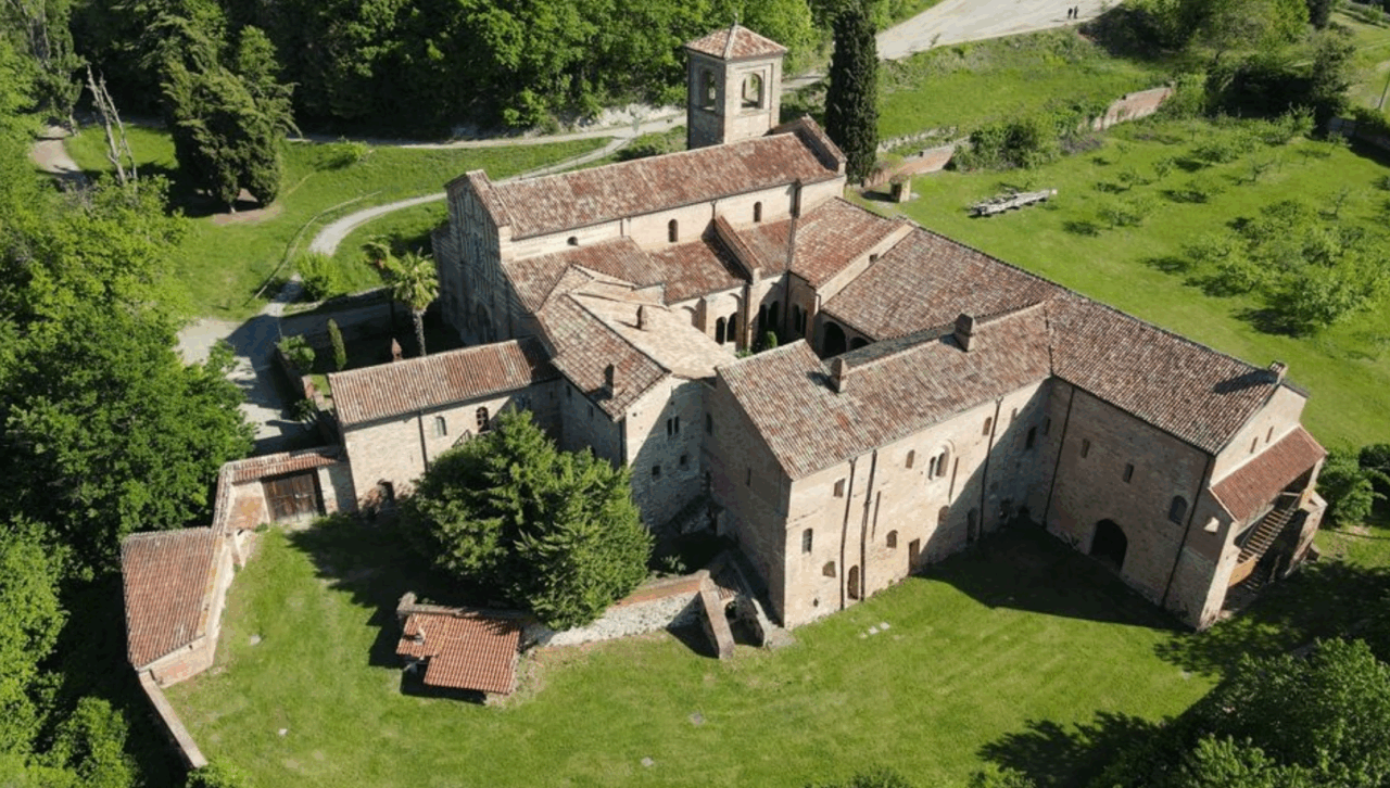 Pedalando in provincia di Asti alla scoperta dell’architettura romanica del territorio