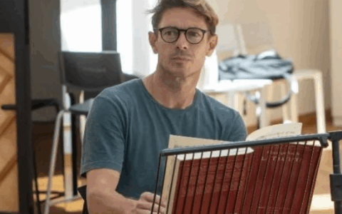 “La mia, una vita tra set e palco”: l’intervista a Giorgio Pasotti
