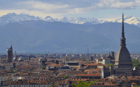 Le case ad alta efficienza energetica costano molto di più, il record è a Torino