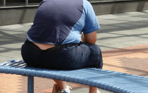 Il 43% degli italiani adulti è in eccesso ponderale