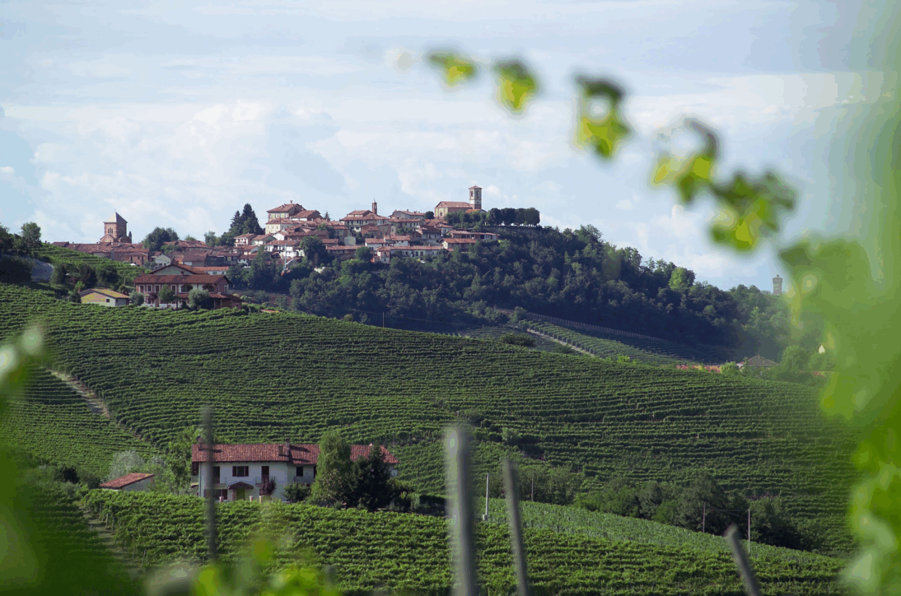 Nuove bandiere arancioni assegnate dal Touring a 2 centri piemontesi