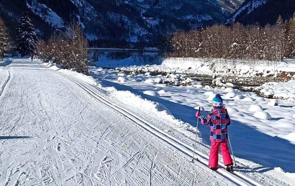 Tanta voglia di sci, ma la montagna ormai è un lusso: la ripartenza della stagione sciistica