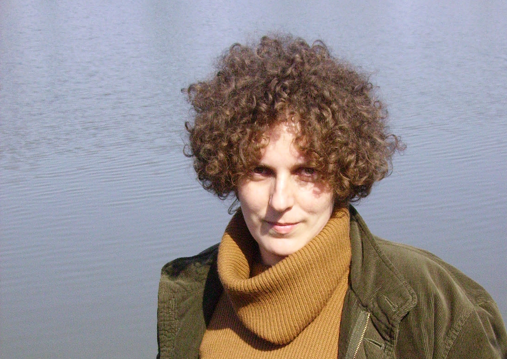 “Sono una traghettatrice di libri”: l’intervista alla traduttrice italiana del Nobel per la Letteratura 2025