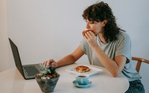 Stili di vita dannosi e malattie croniche nemici della salute