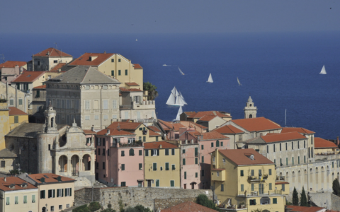 Due anime e un solo mare, quello di Imperia