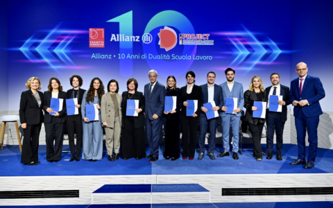 Scuola e lavoro la festa per i 10 anni del progetto di Allianz a Milano