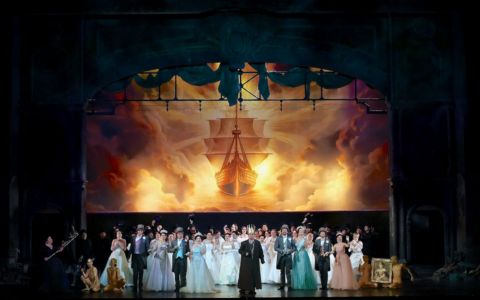 Premio della Critica Musicale “Franco Abbiati”  per la migliore scenografia a Gary McCann