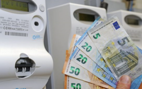 La guerra in Iran costa 350 euro in più all’anno per ogni famiglia