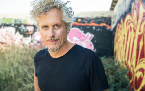 Borgate dal vivo spegne 10 candeline sulla torta con De André, Fabi e Silvestri