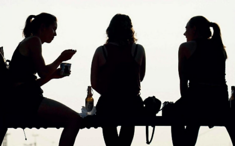 Una generazione in bilico tra diseguaglianze e possibilità