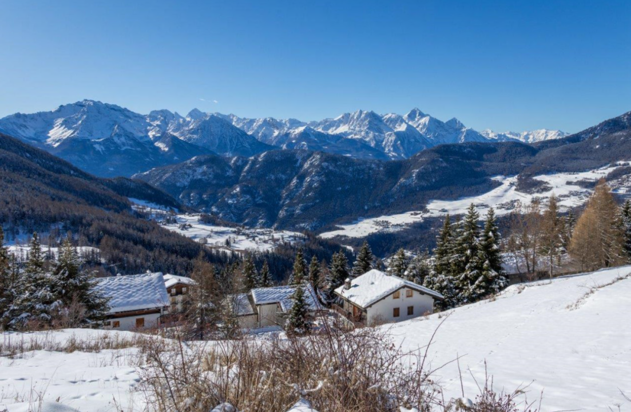 Valle d’Aosta in leggero calo: le donne sono più longeve
