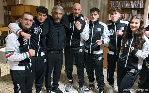 L’intervista al sacerdote che educa con la boxe