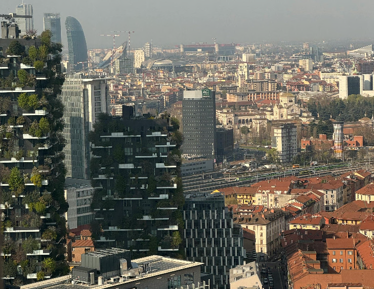 Sotto la Madonnina le case costano più che a Londra