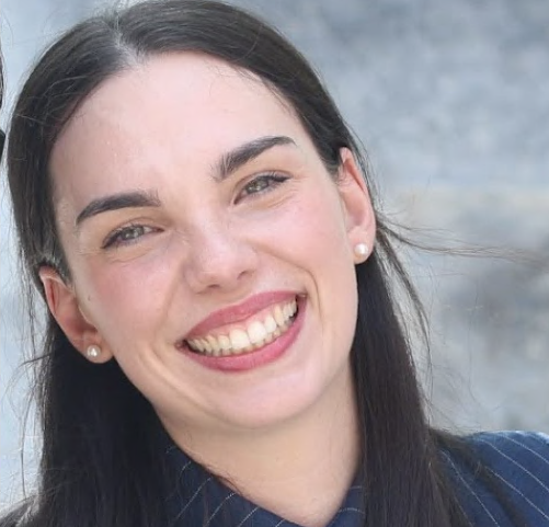 La pedagogista sociale: «I giovani vorrebbero acquistare ma non sempre possono»