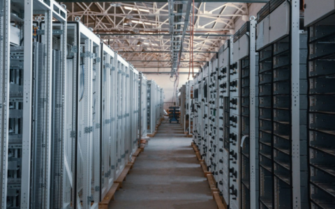 Data Center, la prima legge in Italia per regolamentare il settore è in Lombardia