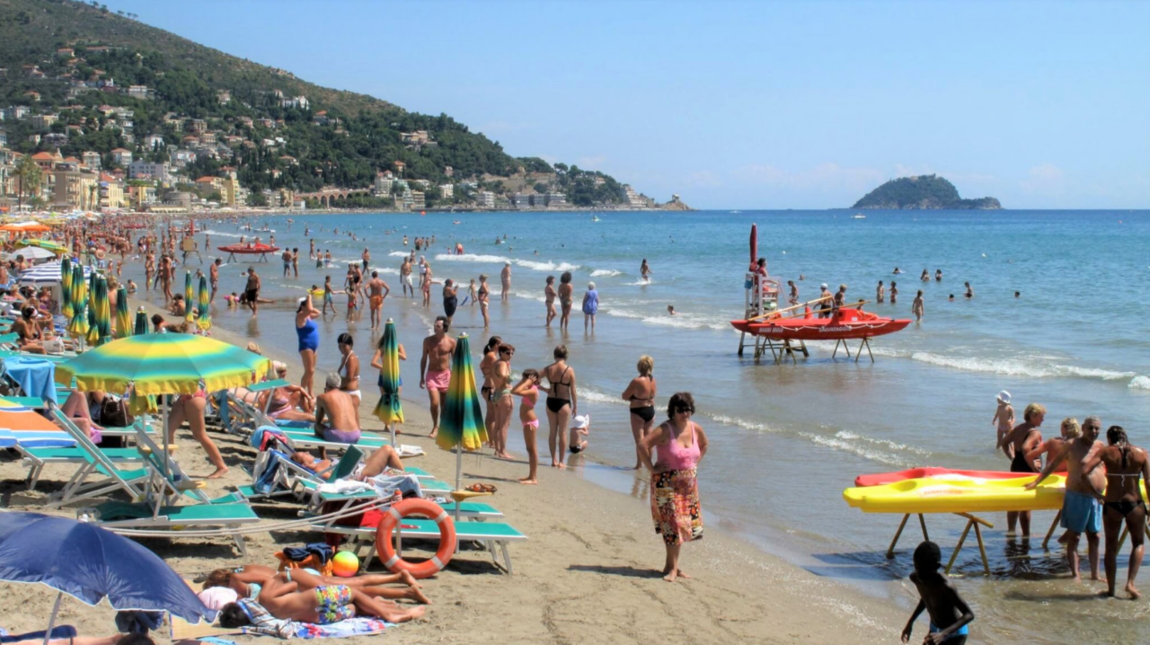 Ad Alassio il mare è più salato: tra le località balneari indagate da Altroconsumo è la più cara