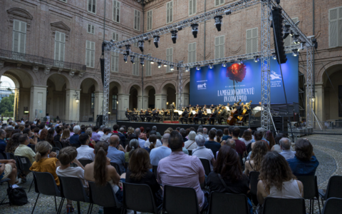 Il colore rosso della Stagione incontra il genio di Beethoven