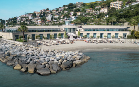 Vacanze, il balzo della Liguria
