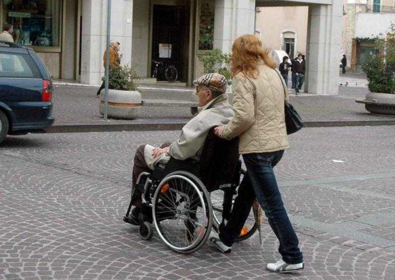 Ci sono sempre meno lavoratori domestici: la continua flessione