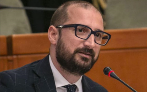 I consigli dell’avvocato Riccardo Lanzo: «Il diritto può reprimere, la prevenzione nasce  prima»