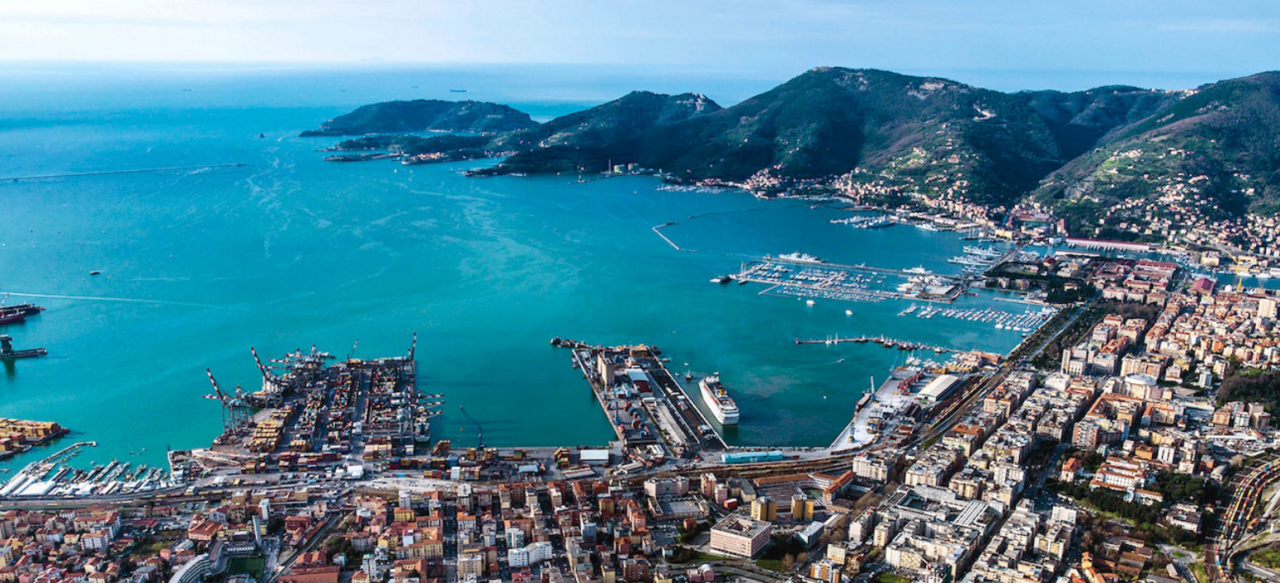 A La Spezia arriva alla sua 101ª edizione il palio remiero delle borgate