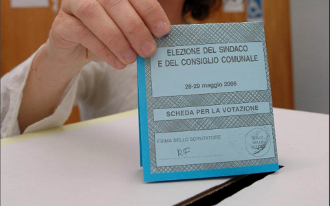Cresce l’astensionismo dei lombardi