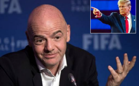 Mondiale allargato, la Fifa brinda