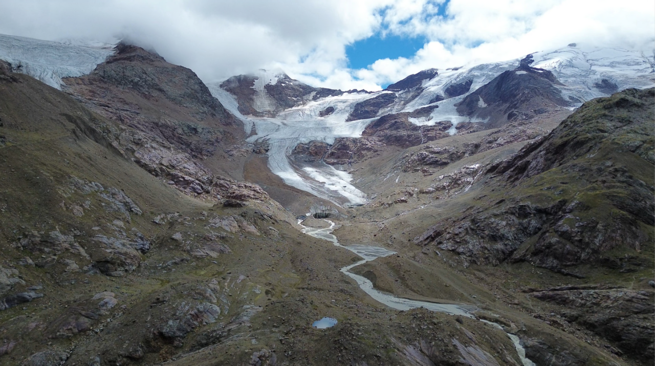 Il ghiaccio che scompare: sulle Alpi il clima presenta il conto